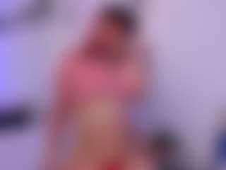 Live cam show with MIA-COLLLINS1 - Ass Bouncing on Camsoda
