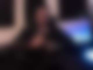 Eloncoxx01's Live Sex Cam Show