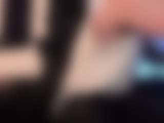 Eloncoxx01's Live Sex Cam Show