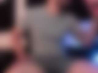 Eloncoxx01's Live Sex Cam Show