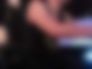 Eloncoxx01's Live Sex Cam Show
