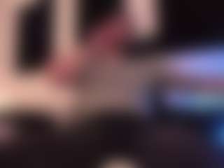 Eloncoxx01's Live Sex Cam Show