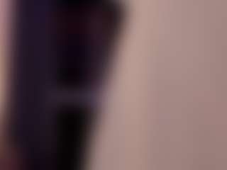Live cam show with Eloncoxx01 - Tease on CamSodaAdn