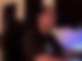 Live cam show with Eloncoxx01 - Nipple Piercings on slutload