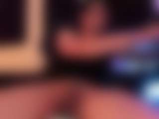 Live cam show with Eloncoxx01 - Brown Eyes on Camsoda
