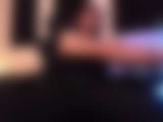 Eloncoxx01's Live Sex Cam Show