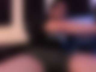 Eloncoxx01's Live Sex Cam Show