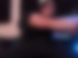 Eloncoxx01's Live Sex Cam Show