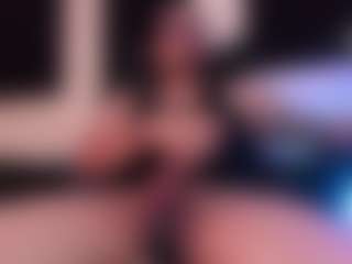 Live cam show with Eloncoxx01 - Brown Eyes on https://playwithruby.com