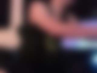 Live cam show with Eloncoxx01 - Drinking on fapnchat