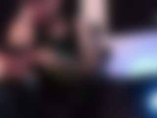 Eloncoxx01's Live Sex Cam Show