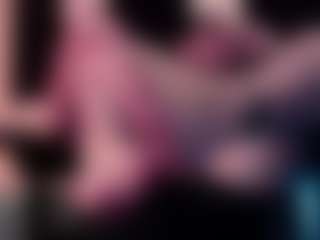 Live cam show with Eloncoxx01 - Smoking on Soda Cam