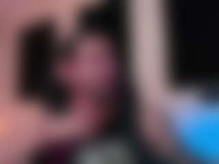 Eloncoxx01's Live Sex Cam Show