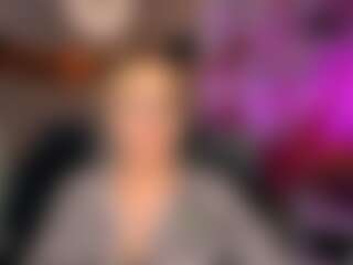 Live cam show with lira-lune - Latina on Camsoda