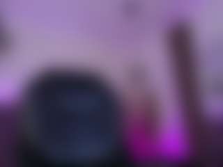 Live cam show with AmaraDavis - Plug on eurowanks.com
