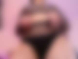 Live cam show with AmaraDavis - Glasses on CSO-WL