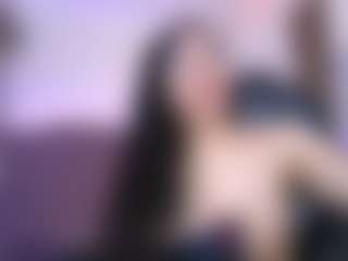 Amara Davis's Live Sex Cam Show