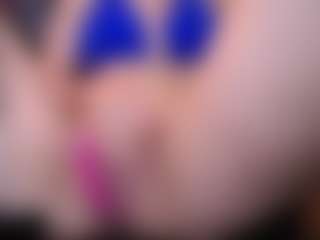 Amara Davis's Live Sex Cam Show