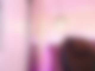 Live cam show with Amara Davis - Amateur on TeamSkeetLive