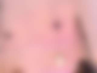 Live cam show with Amara Davis - Erotic Dance on Uber Horny