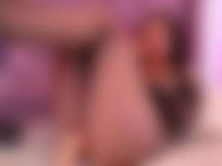 Live cam show with Amara Davis - Tease on instabang