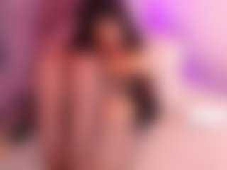 Live cam show with Amara Davis - Moaning on CamSodaAdn