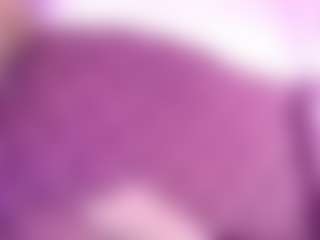 Live cam show with Amara Davis - Petite on madthumbs