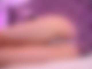 Live cam show with Amara Davis - Camel Toe on xheatlive.com
