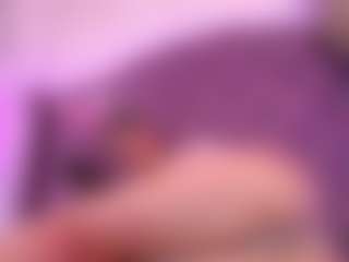 Live cam show with Amara Davis - Moaning on Camsoda