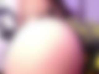 Amara Davis's Live Sex Cam Show