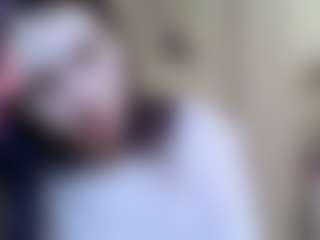 Live cam show with AyanaBetance - Green Eyes on Hubzter Live