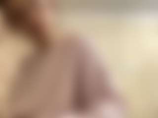Live-Cam-Show mit AyanaBetance - Camel Toe auf Camsoda