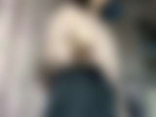 Live cam show with AyanaBetance - Body Massage on friskycurves.com