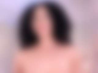 Live cam show with Lilithadams - Fingering Latina on luckytryst.com