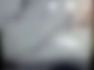 Spettacolo in cam dal vivo con KamelyHott - Small Tits su Camsoda