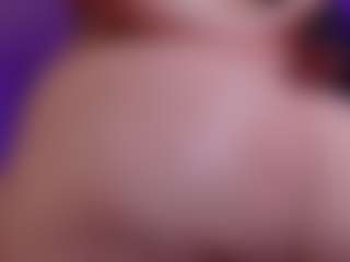 MiaaFarrel's Live Sex Cam Show