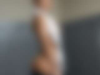 justineee's Live Sex Cam Show