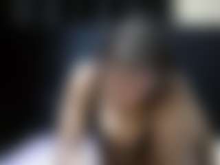 Live cam show with RavenHeat - Ass Clapping on livesuperchat.net