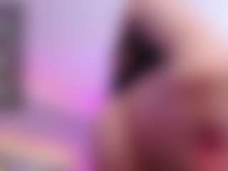 Live cam show with Ashleyparkerr - German on Camsoda