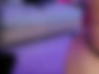 Live cam show with Ashleyparkerr - Dutch on Camsoda