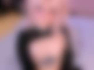 bizzynoar's Live Sex Cam Show
