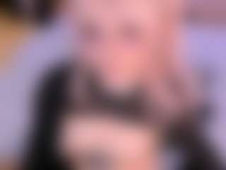 bizzynoar's Live Sex Cam Show