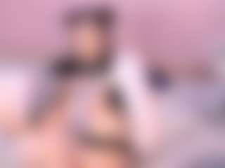 bizzynoar's Live Sex Cam Show