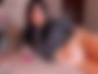 reyniri's Live Sex Cam Show