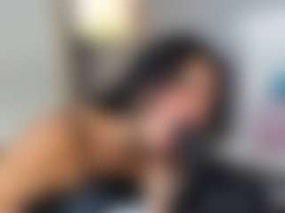 Live cam show with alanaablue - Twerk on CamClone