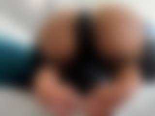alanaablue's Live Sex Cam Show