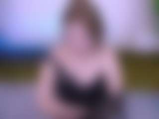 Live cam show with AnnaCandyy - Blonde Hair on Milfs Live