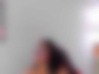 Live cam show with susan-moore29 - Oil on Camsoda