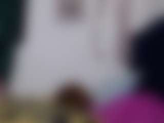 Live cam show with hilari - Green Eyes on intimatelivegirls.com