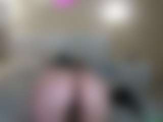 Live cam show with EliaRose - Blue Eyes on StripNow